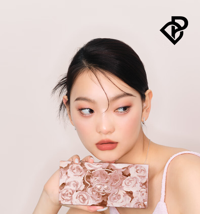 完美日记（PERFECT DIARY）探险家十二色动物眼影猫咪麦兜小猪百搭生日礼物送女友老婆 【NEW】麦兜联名小猪玫瑰盘