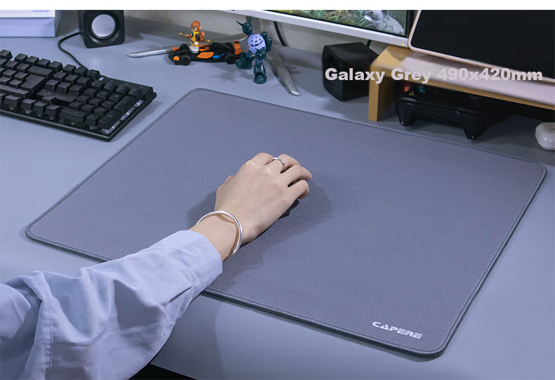 Игровой коврик CAPERE "Четыре красавицы" DRG Delta Player Edition, тонкий, текстурированный, противоскользящий, маленький размер 35x25x0.4 см
