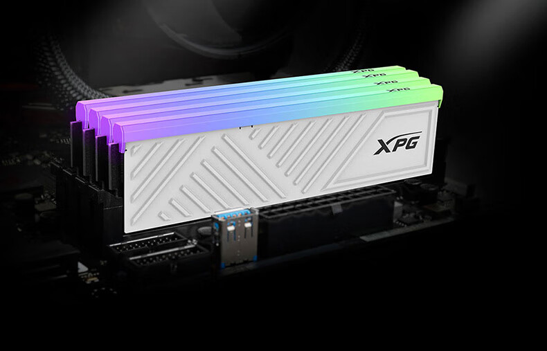 Модуль памяти ADATA XPG
