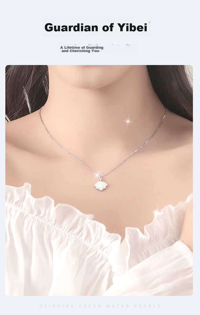 Серебряное колье с подвеской