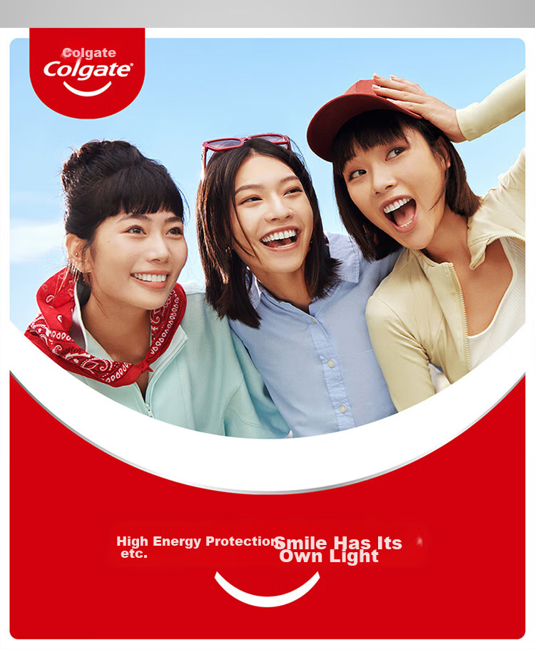 Зубная щетка Colgate Ультра Белая, с угольным волокном, мягкая щетина, 4 шт.