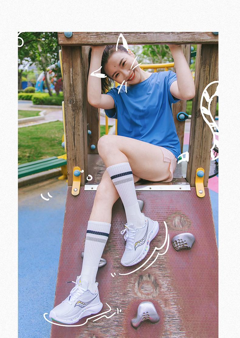 轻量跑鞋_saucony 索康尼 Kinvara 菁华 13 男子跑鞋 S20723-84