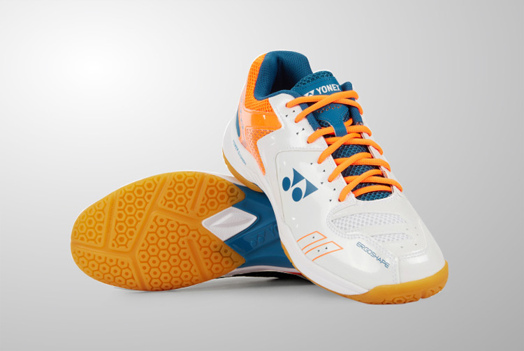 Кроссовки для бадминтона YONEX SHB220JRCR, детская модель, противоскользящие, амортизирующие, комфортные, цвет бежевый, размер 36