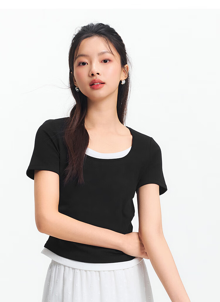 Женская футболка Semir с коротким рукавом, укороченная, универсальная, летняя, 2025, с U-образным вырезом, арт. 109325100015