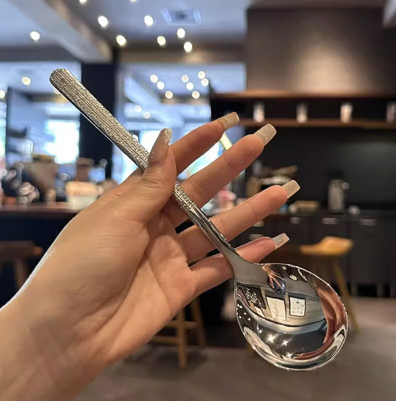 Ложка из нержавеющей стали