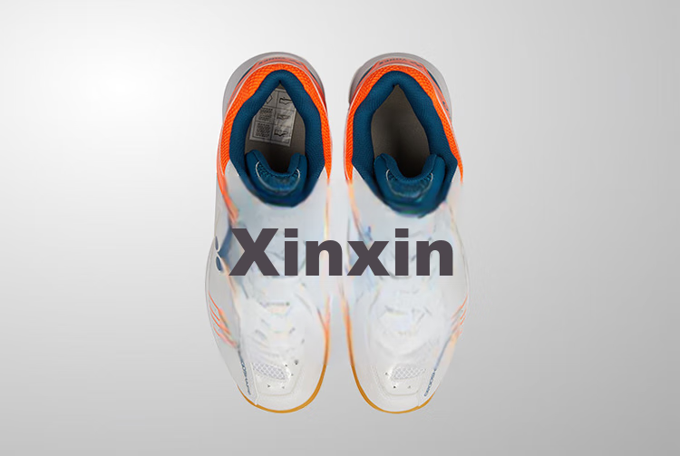 Кроссовки для бадминтона YONEX SHB220JRCR, детская модель, противоскользящие, амортизирующие, комфортные, цвет бежевый, размер 36