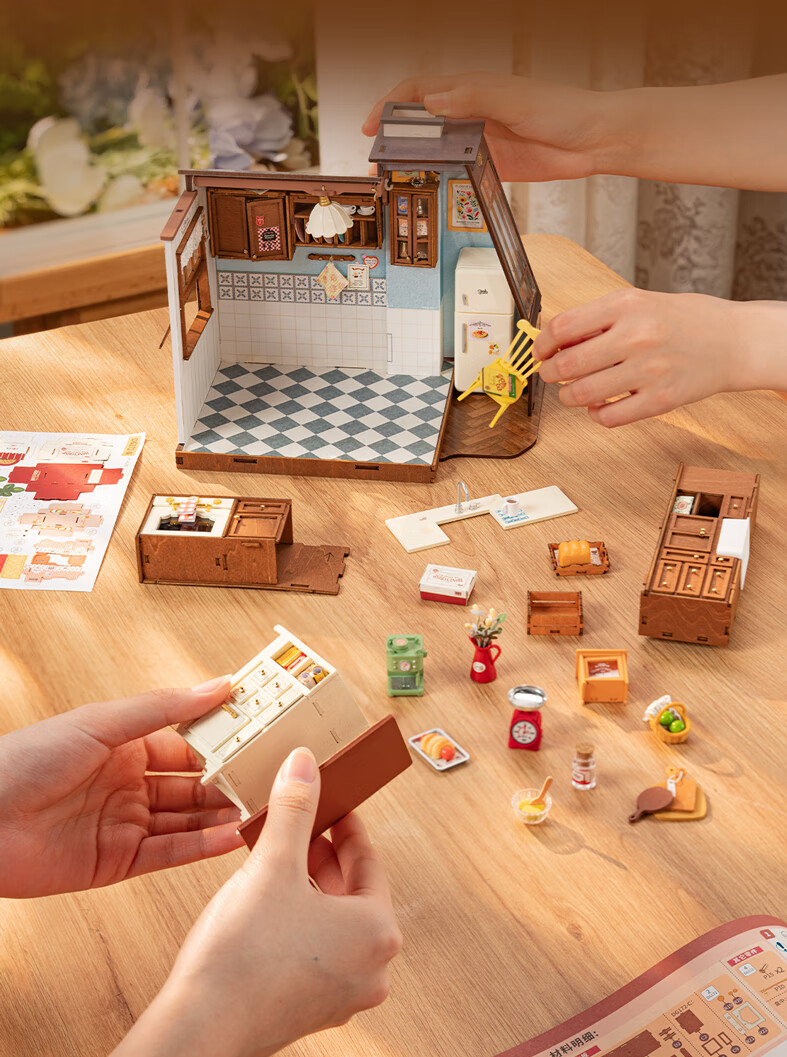 Конструктор Rolife "Пекарня" DIY Dollhouse, подарок на день рождения, День Святого Валентина, Новый год