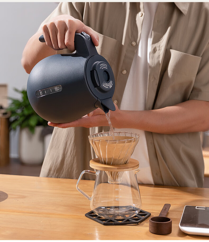 Электрический чайник ZO JIRUSHI CK-DAH10C, 1 л, белый