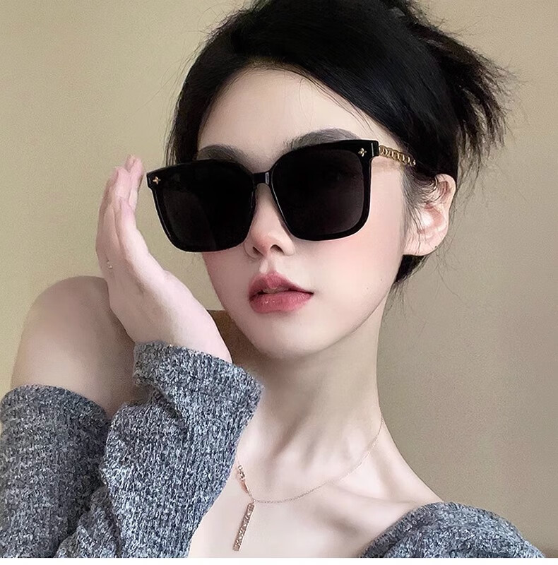 Женские солнцезащитные очки GOGOSOON