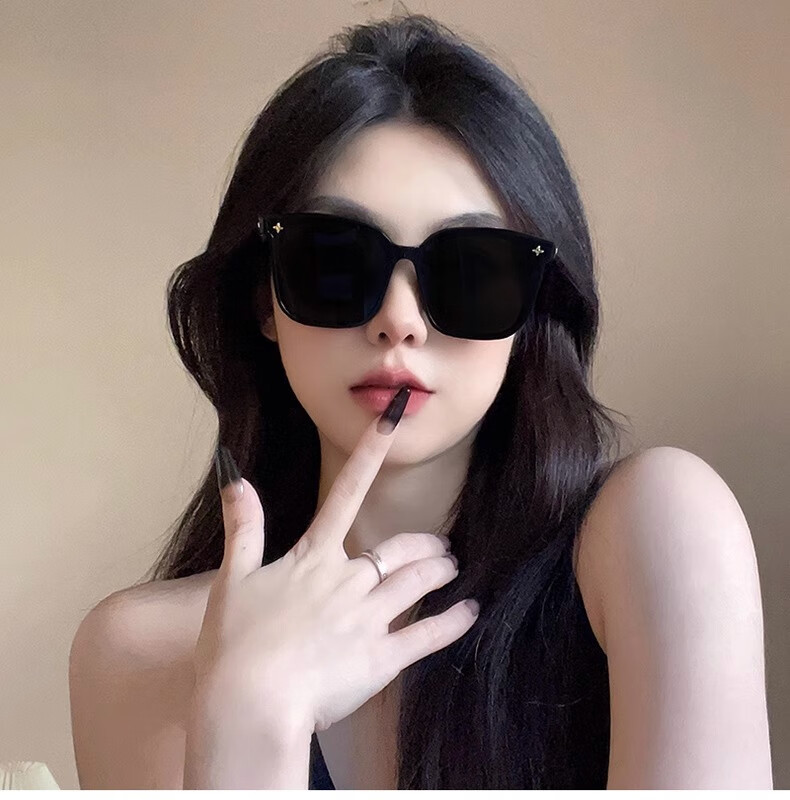 Женские солнцезащитные очки GOGOSOON