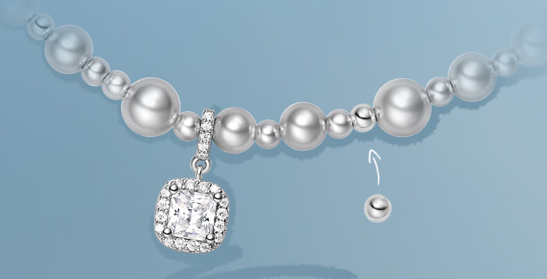 Серебряное колье с подвеской