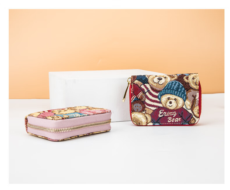 Женский картхолдер на 22 отделения