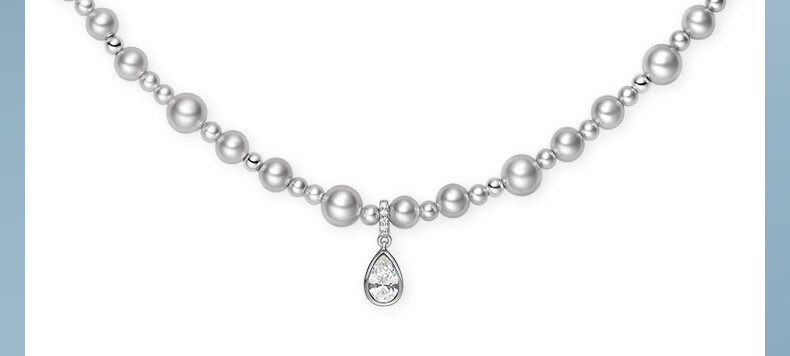 Серебряное колье с подвеской