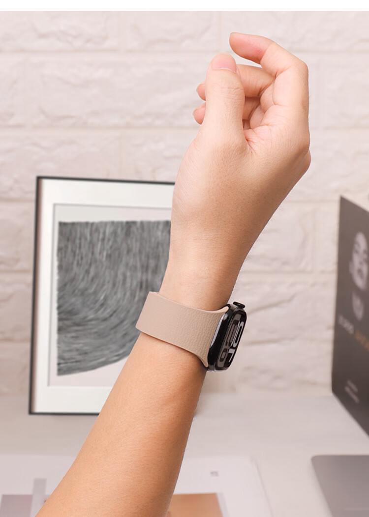 Ремешок MSSM для Apple Watch S11/S10 Silicone Magnetic Strap, IWatch Ultra3/2/s9/se3, черный