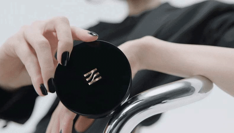 赫妍（HERA）黑金持妆哑光气垫 长效持久控油遮瑕 保湿防晒 21N1 15g*2