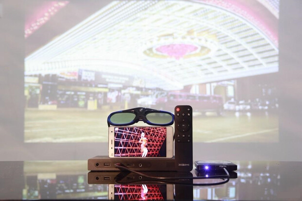 极米无屏超级电视芒果小觅 极米无屏超级电视芒果小觅