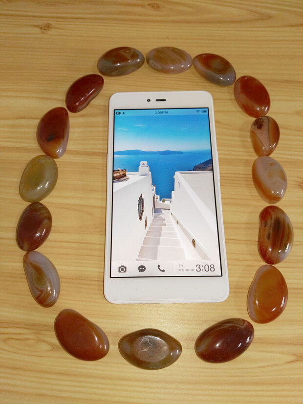 坚果手机青年人手机的上上品 坚果手机青年人手机的上上品