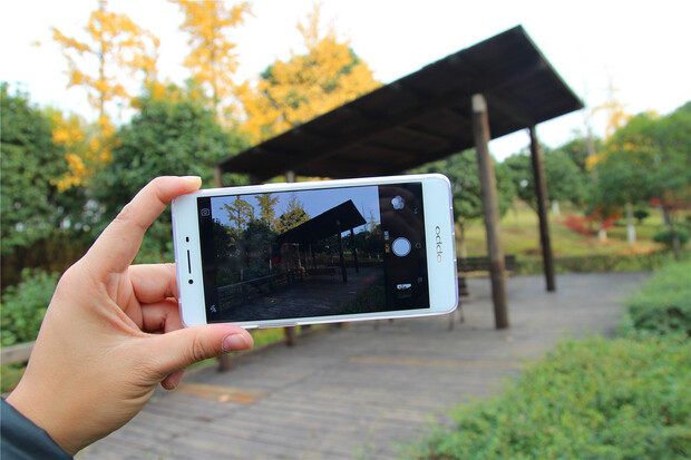 OPPOR7s能够满足你众多期待