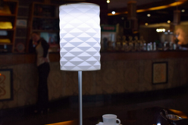 除了滚床单晚上可干的多了去了,小巢智能灯体验 除了滚床单晚上可干的多了去了,小巢智能灯体验