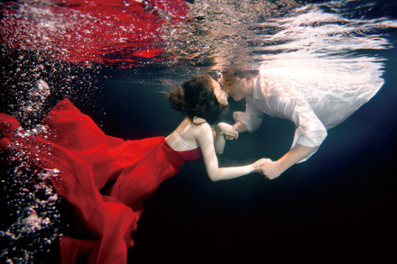 温泉水下拍,体验新时尚!仅3888元,可享原价2