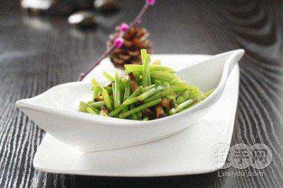 华西村人均收入_九朝会人均消费(3)