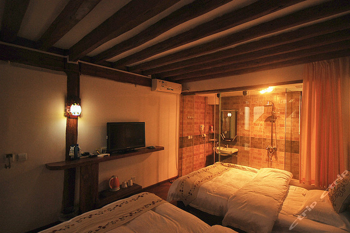 丽江游家花园客栈