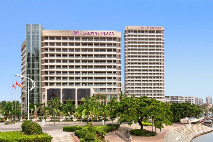 三亚中心皇冠假日酒店1晚 团购 - 京东团购三亚