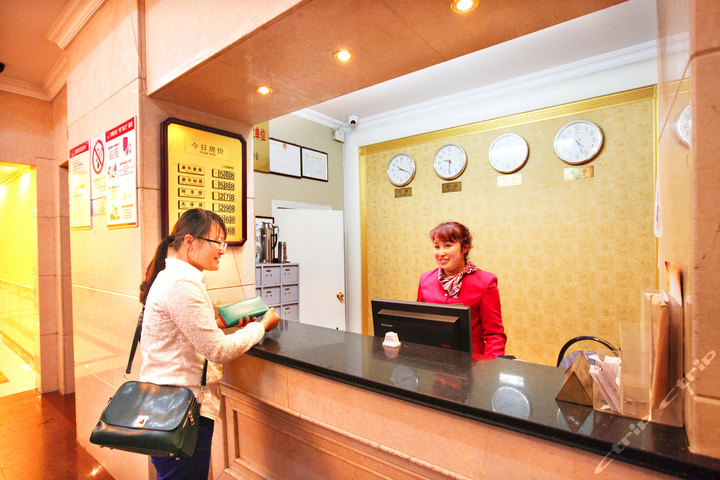 青岛金海红宇宾馆(铁路集 团购 - 京东团购青岛