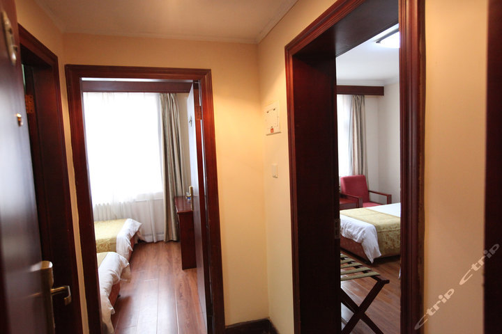 青岛金海红宇宾馆(铁路集 团购 - 京东团购青岛