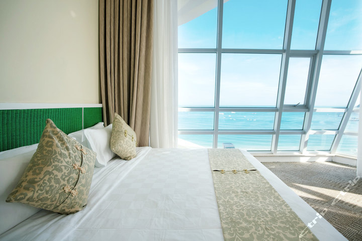 三亚湘投银泰酒店