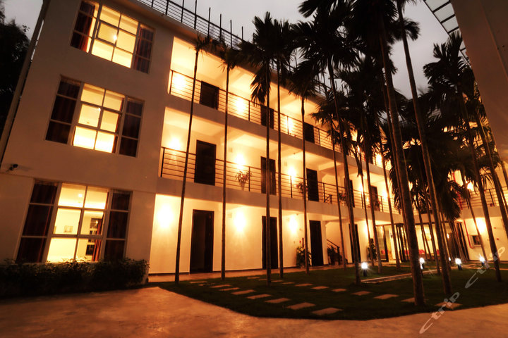 三亚忆乡人精品民宿