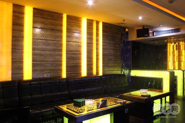 38元歌朝量贩式KT - 京品惠南宁站