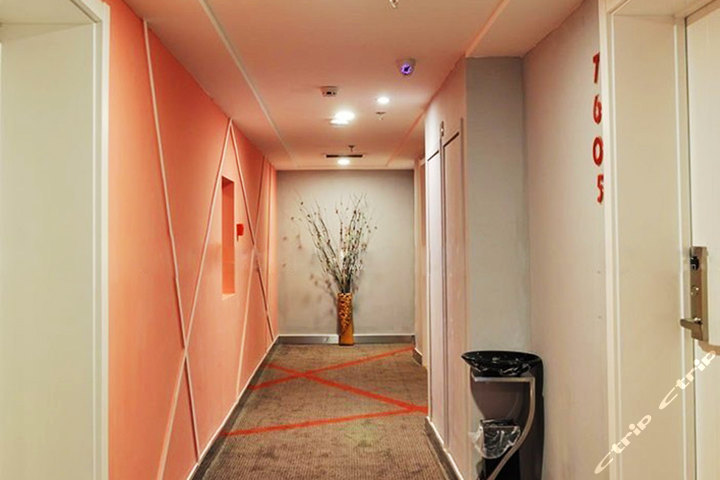 太原七七七艺术酒店