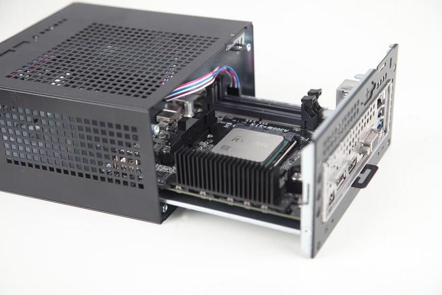 华擎deskminia300开箱体验