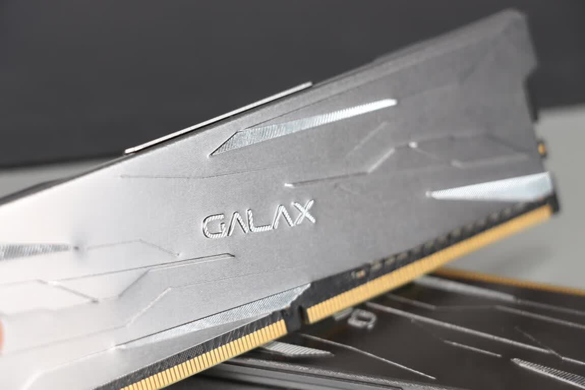 制胜利器影驰金属大师ddr4内存全新上线