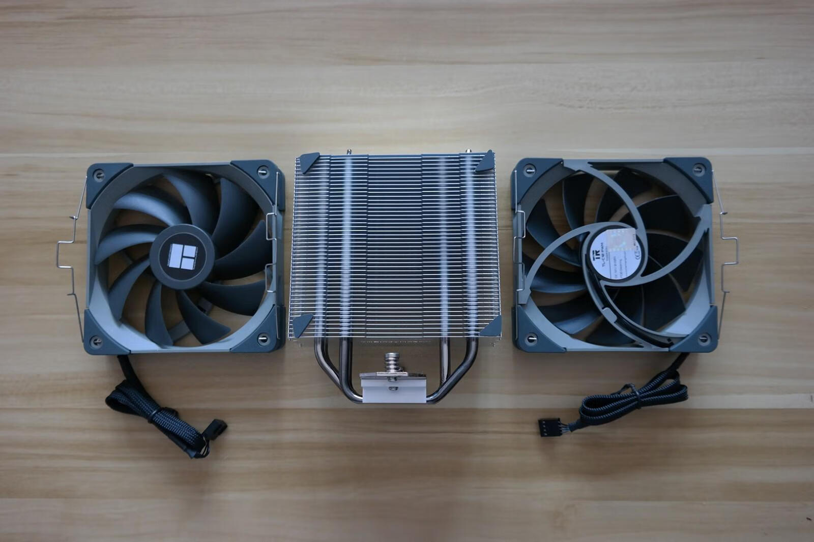 性能不输高端风冷利民tlas120刺灵cpu散热器评测