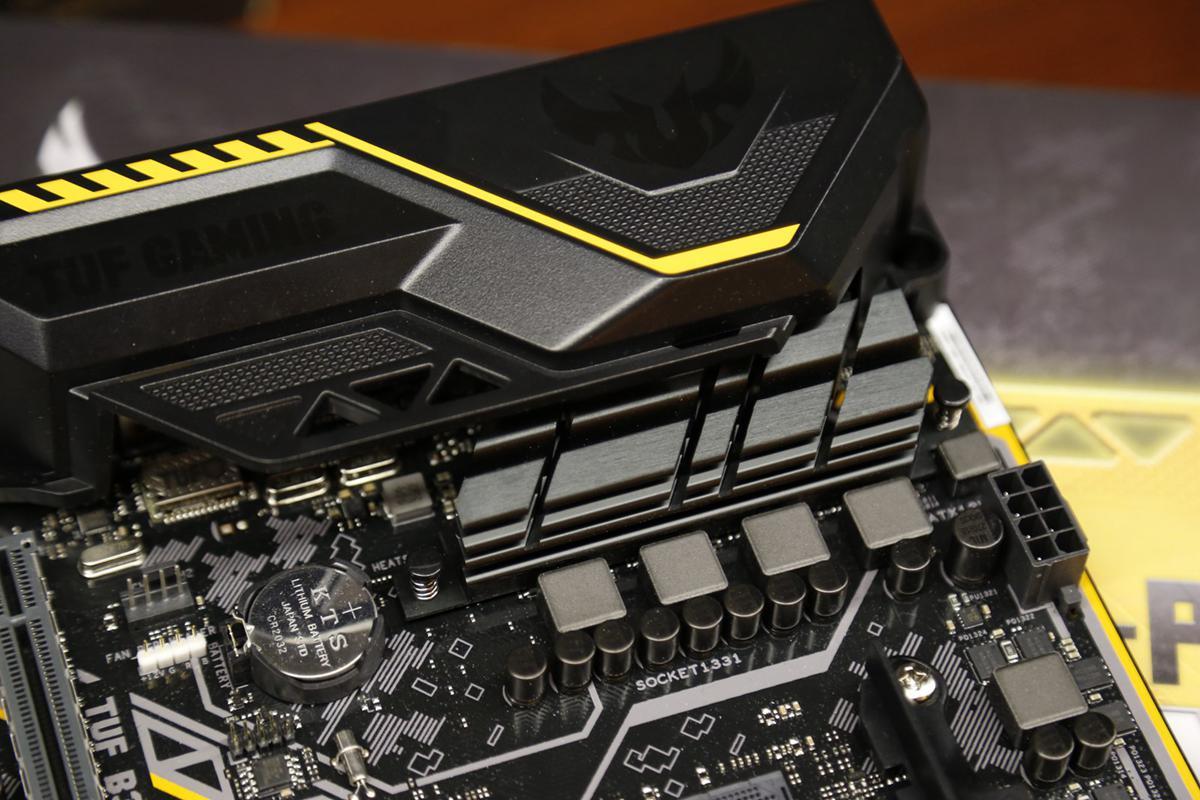 r3 2200 工匠5,超高的颜值与性价比