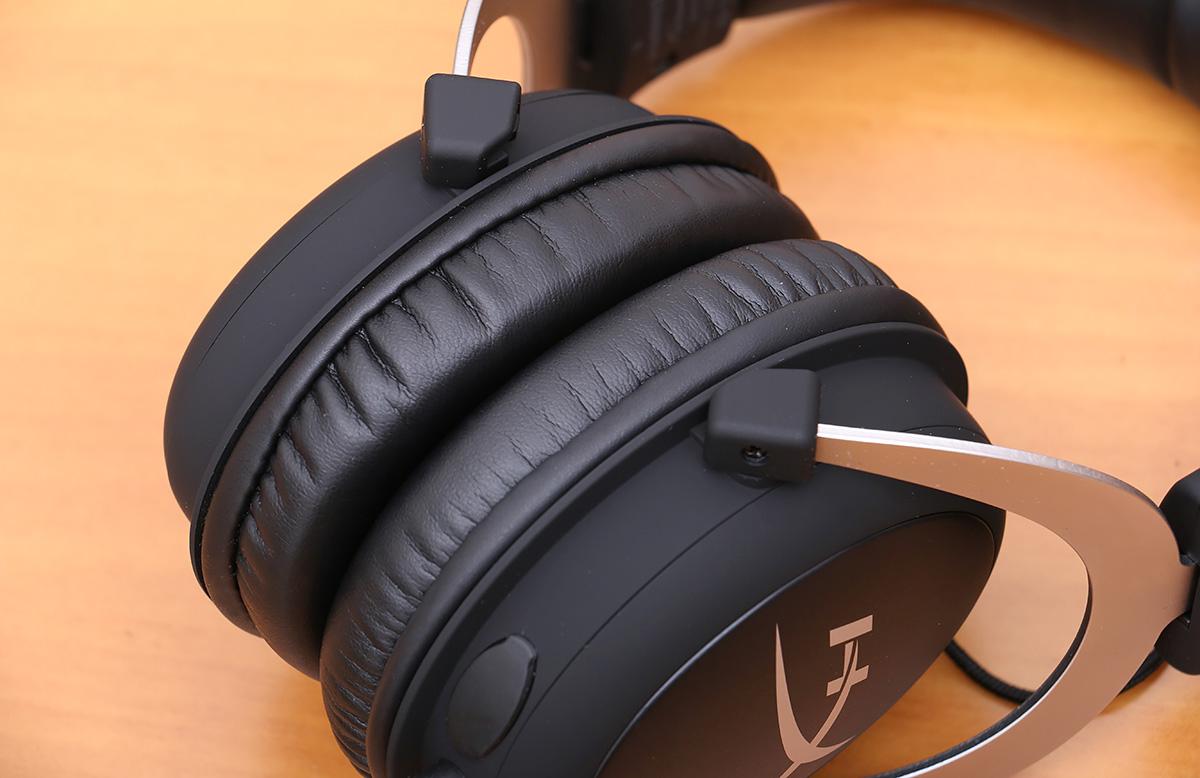 金士顿又双叒叕出新耳机,hyperx cloud silver 暴风电竞耳机上手玩