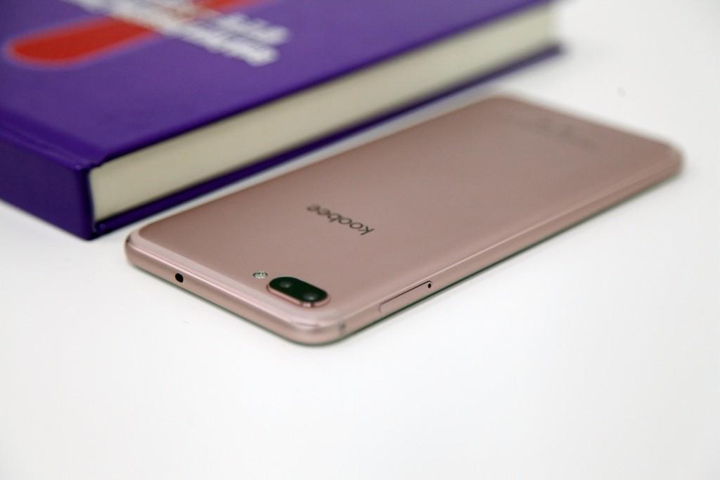 图文评测:无边框柔光拍照koobee h9