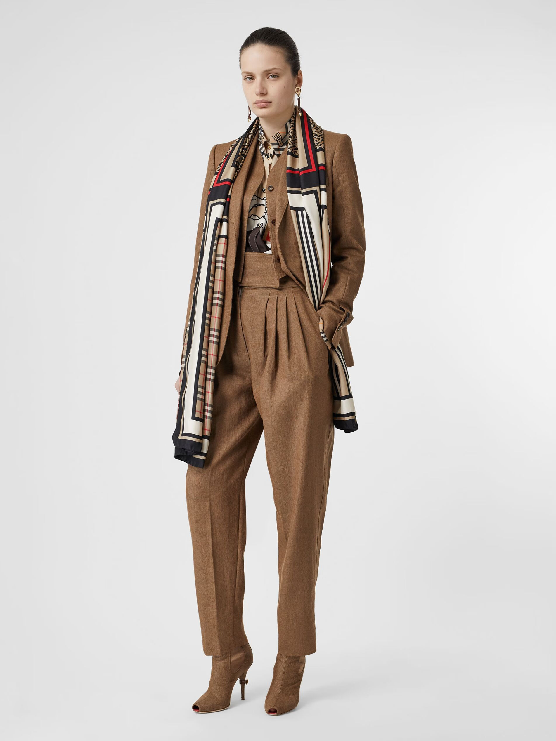 burberry/巴宝莉女款女士多色条纹徽标印花丝巾 8011951arc 卡其色 均