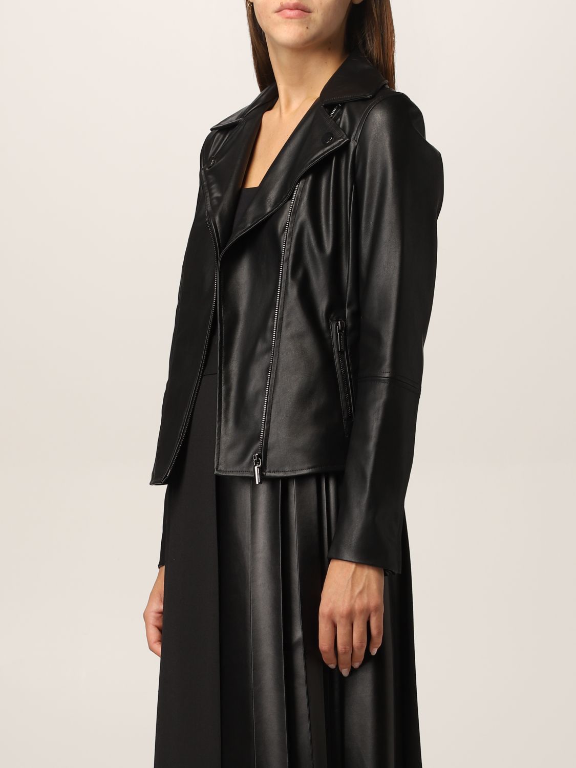 阿玛尼armaniax女装pvc斜侧拉链黑色修身机车皮衣夹克外套8nyb13ynv