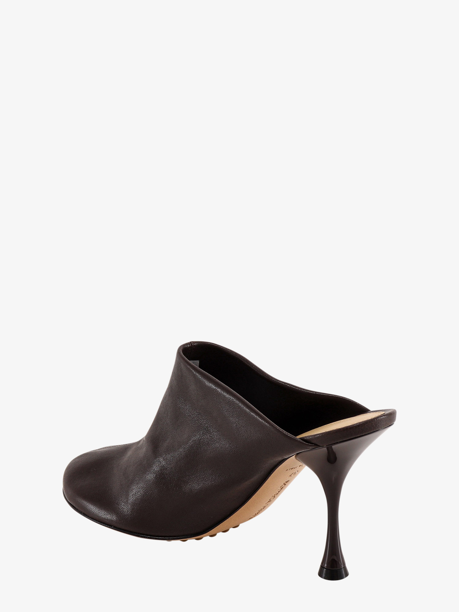 bottega veneta葆蝶家/bv新款女鞋女士棕色皮质包头高跟鞋667191vbp4