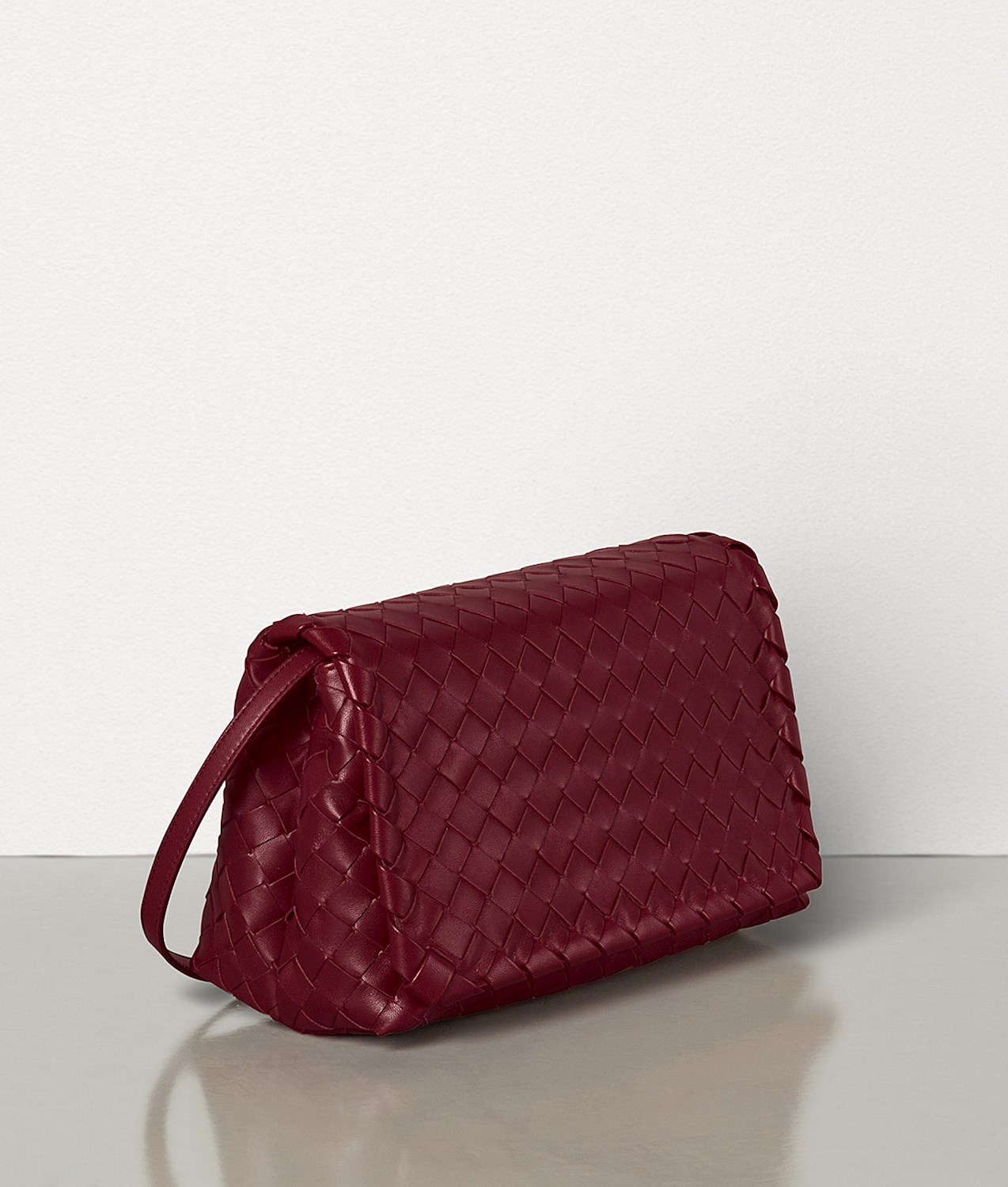 葆蝶家bottegavenetabv一线女包女士红色羊皮编织翻盖单肩包红色均码