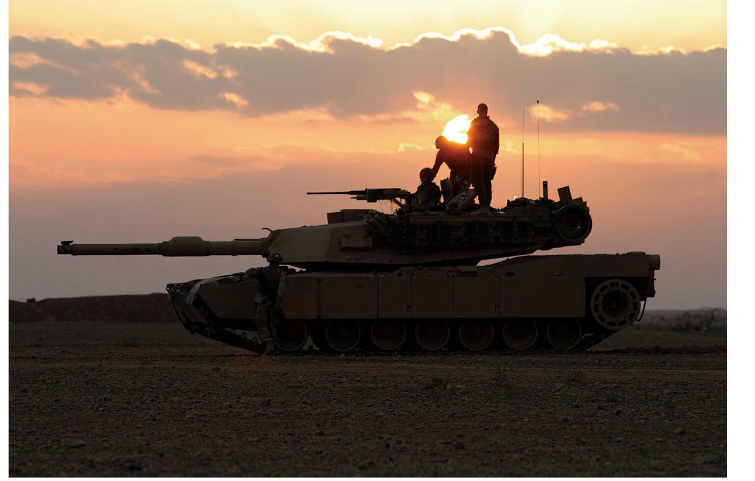 坦克与装甲车大百科（图鉴版）（现代兵器百科图鉴系列）pdf/doc/txt格式电子书下载