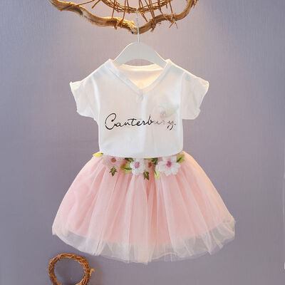 

Children Girls Casual Summer Letter Print Short Sleeve T-shirtFloral Pompom Skirts Suits 2Pcs Costume Set