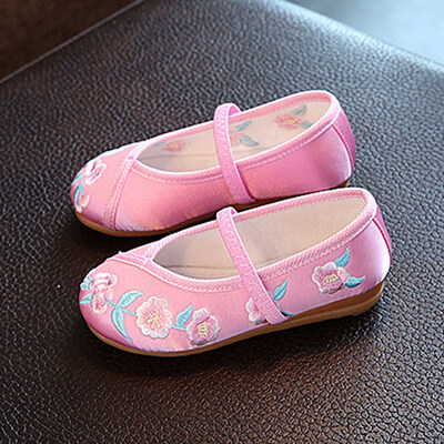 

Toddler Baby Girls Ballet Flats Chinese Traditional Embroidered Shoes for Cheongsam