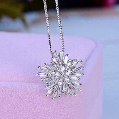 

Women Girls Chic Xmas Snowflake Silver Plated Pendant No Chain Stylish Lovely