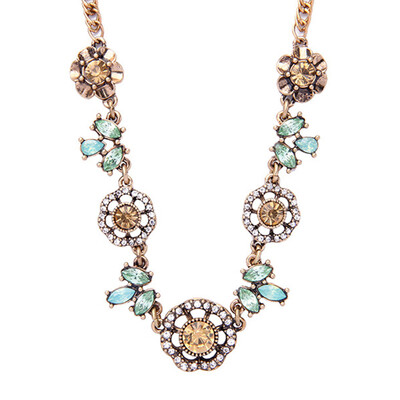 

Charming Crystal Flowers Necklace Antique Gold Color Chain Alloy Vintage Choker Necklace Women Jewelry