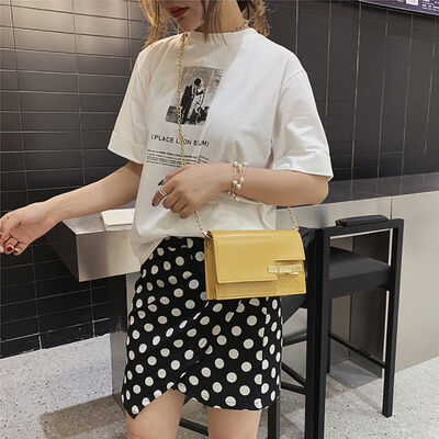 

Crossbody bags for women Pu Leather Solid Color Versatile Messenger Lock Buckle Simple Retro Shoulder Bag