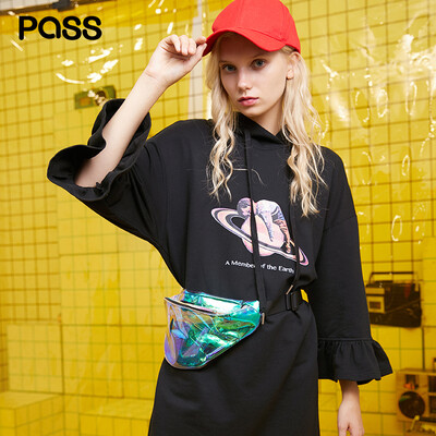 

PASS2019 new spring cartoon print design cuffs loose dress female seven-point sleeve black skirt black